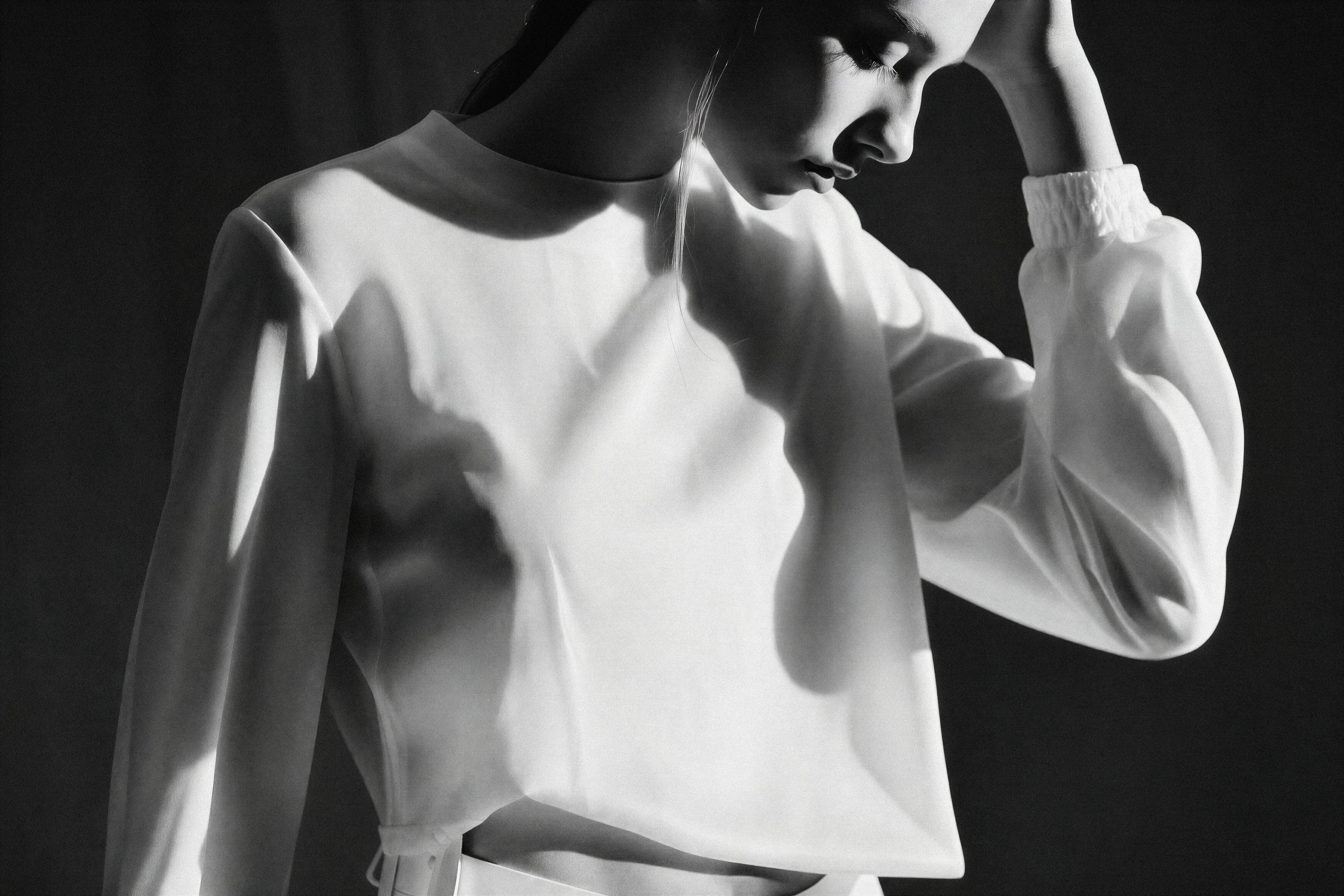 NOIR ELEGANCE, frame R18